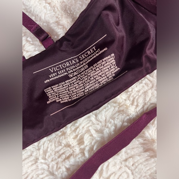 Victoria’s Secret Deep Purple Bra & Panties Set 34C L NWOT - Picture 2 of 8